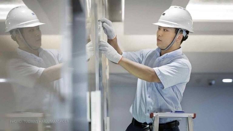 Maintenance photography by Tuomas Harjumaaskola