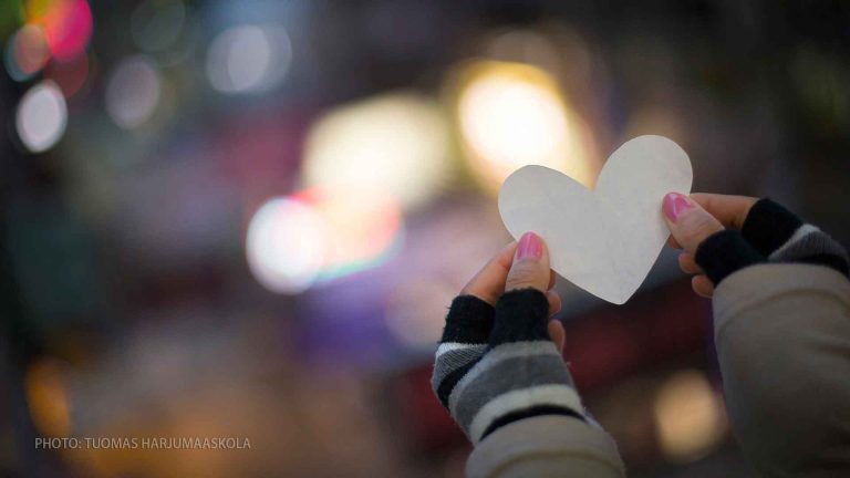 Corporate comms photography by Tuomas Harjumaaskola